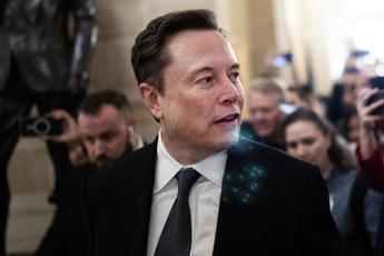 Musk critica piano Stargate di Trump: “Non hanno i soldi per Intelligenza Artificiale”