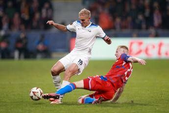 Europa League, Viktoria Plzen-Lazio 1-2: gol di Isaksen nel recupero